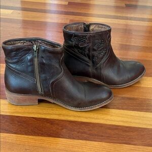 Taos Footwear Dark Brown Ankle Boots